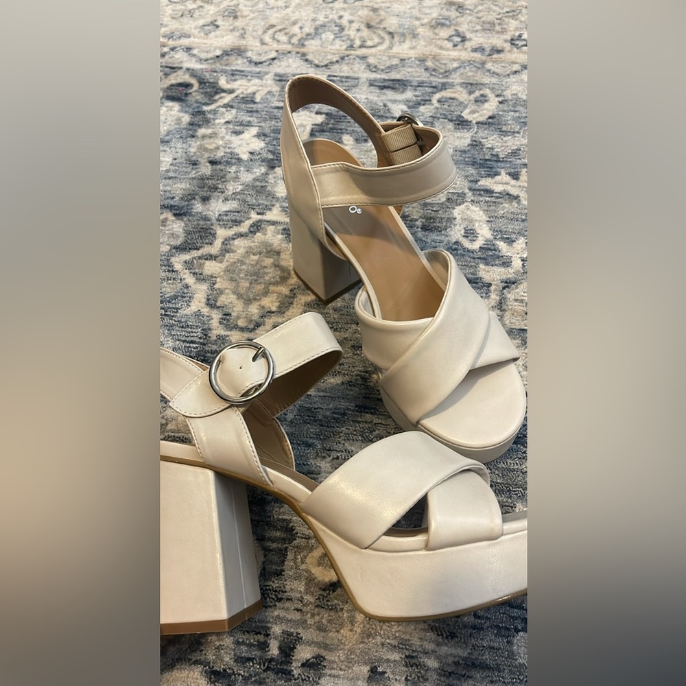 BAMBOO Cream Platform Sandals